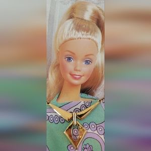 50s or 60s Crown Trifari Gold-Tone Necklace